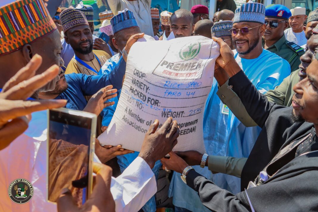 Governor Dauda Lawal of Zamfara State during the distribution of farm inputs to farmers