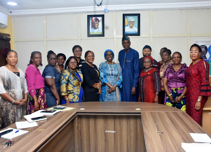 The Lagos State Commissioner of Women Affairs and Poverty Alleviation, Mrs Cecelia Dada (middle) with DG, NIPSS, Professor Ayo Omotayo, dRPC delegation, Directors of the Ministry and other delegates at the meeting.