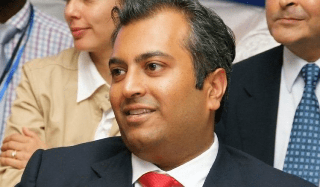 Dana Air MD, Ranesh
